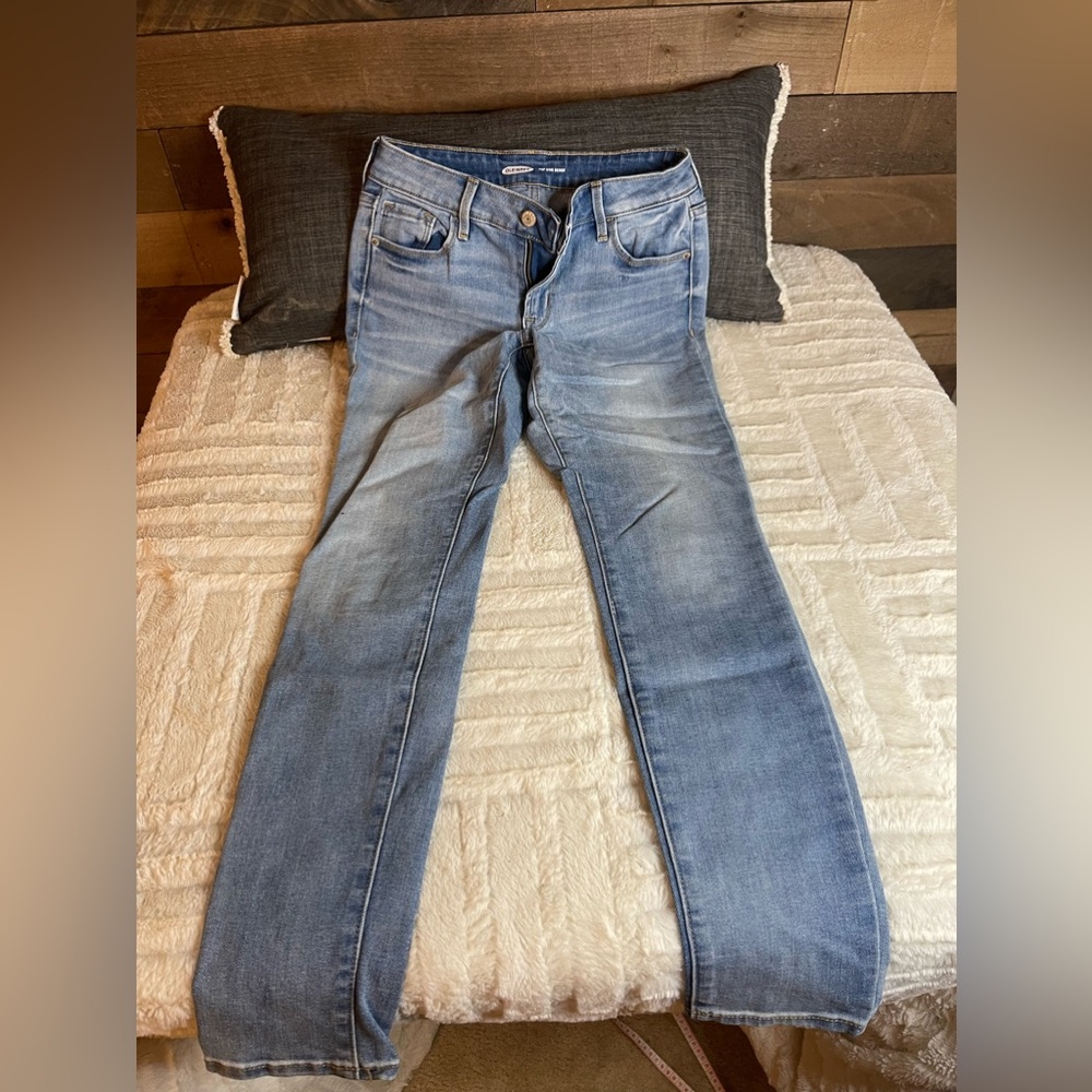 Old Navy Mid-Rise Pop Icon Skinny Jeans Women's Distressed Blue. Size 0